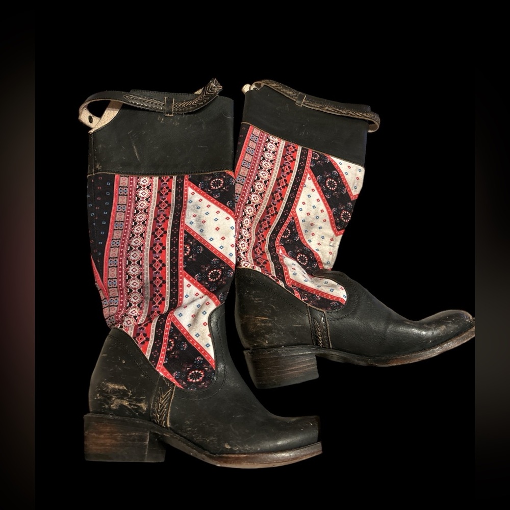 Black and Red Patterned Women's Boots